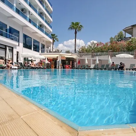 ホテル Club Palm 2*