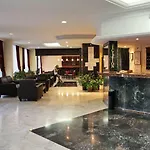 Club Palm Armutalanı