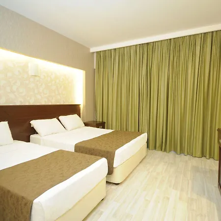 Club Palm Отель 2*