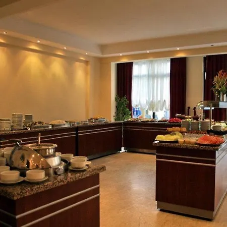 Отель Club Palm 2*