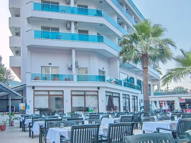 Club Palm Szálloda 2*