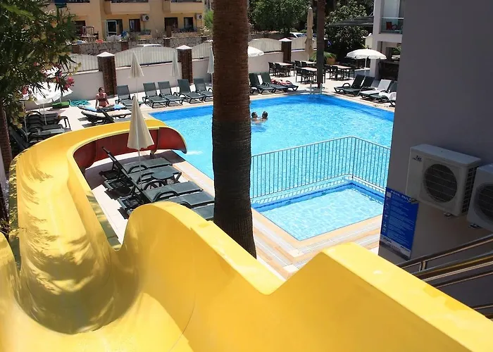 Club Palm 2* Armutalan